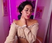 aryaa_mjs is a 19 year old female webcam sex model.