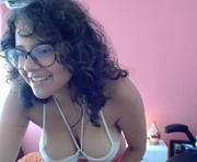 mora_haze is a 22 year old female webcam sex model.