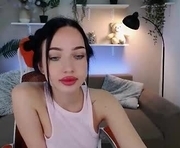 nicki_lovex is a 19 year old female webcam sex model.