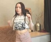 normaangwin is a 18 year old female webcam sex model.