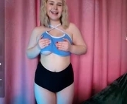 amelia_mooree is a  year old female webcam sex model.