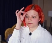 devonaeade is a 18 year old female webcam sex model.