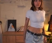 caylaplair is a 18 year old female webcam sex model.