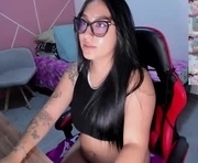 xmilee is a 20 year old female webcam sex model.