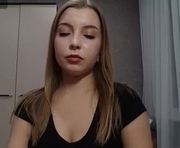 sherryberry_ is a 19 year old female webcam sex model.