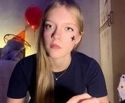 yasminmarus is a 18 year old female webcam sex model.
