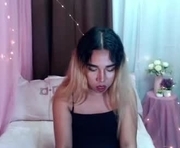 ur_hot_tommiexx is a 27 year old shemale webcam sex model.