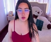 serenna_se is a 23 year old female webcam sex model.