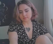 aurora_worker is a 18 year old female webcam sex model.