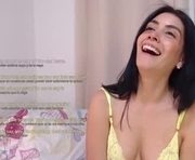 bellaxlestrange is a 35 year old female webcam sex model.