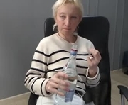 natalie_bitton is a 31 year old female webcam sex model.
