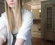 fannycodling is a 18 year old female webcam sex model.