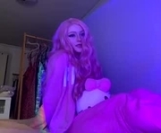 chloe_levine is a 18 year old female webcam sex model.
