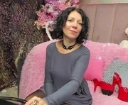 valleriwind is a 41 year old female webcam sex model.