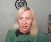 amandaxo_ is a 32 year old female webcam sex model.