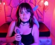 lorber is a 19 year old female webcam sex model.