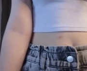 julianagaulta is a 18 year old female webcam sex model.