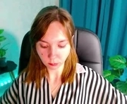 flamy_lisy is a 25 year old female webcam sex model.