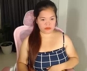 _lexa12 is a  year old female webcam sex model.
