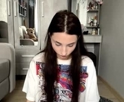 shanitamalinak is a 18 year old female webcam sex model.