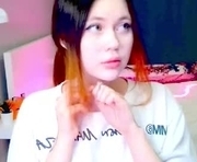 cuddlymisa is a 18 year old female webcam sex model.