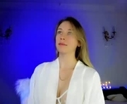 chloe__kiss is a 20 year old female webcam sex model.