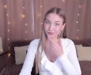 lolalovelysweet is a 22 year old female webcam sex model.