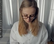 faairytale is a 18 year old female webcam sex model.