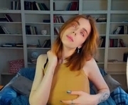 kelly_wings is a 18 year old female webcam sex model.