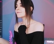 juliyalunatissa is a 99 year old female webcam sex model.