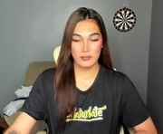 diamond_foxy is a 22 year old shemale webcam sex model.