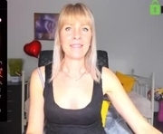 anita_tayson is a 38 year old female webcam sex model.