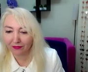 misterry_kris is a 40 year old female webcam sex model.