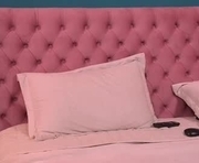 farrahreed is a  year old female webcam sex model.