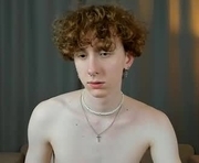 tomas_ronn is a 19 year old male webcam sex model.