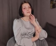 linnelwell is a 18 year old female webcam sex model.