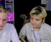 smuzi_muzi is a  year old shemale webcam sex model.