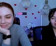 amber_puff is a  year old female webcam sex model.