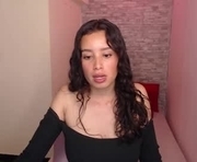 miiaa_evans1 is a  year old female webcam sex model.