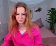 viamltdreamer is a  year old female webcam sex model.
