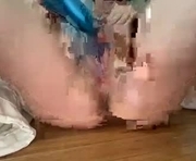 hot20somethinginny is a  year old female webcam sex model.
