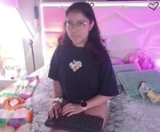sukirush is a 20 year old female webcam sex model.