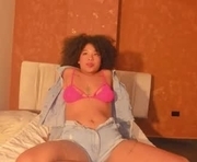 skarlethill is a 24 year old female webcam sex model.