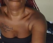 tynniee is a 25 year old female webcam sex model.