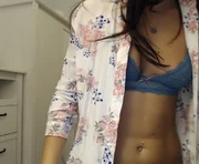 arieldiamond is a 28 year old female webcam sex model.