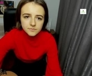 bestiemirra is a 18 year old female webcam sex model.