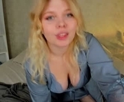 tomi_jess is a  year old couple webcam sex model.