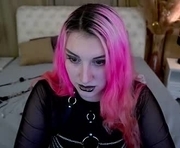 hloyapopita is a 21 year old female webcam sex model.
