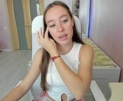 sweet_banti is a 19 year old female webcam sex model.