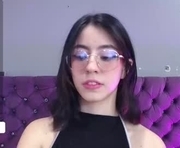 blairvicent is a 19 year old female webcam sex model.